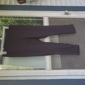 Serra black Capri length leggings size 12-14